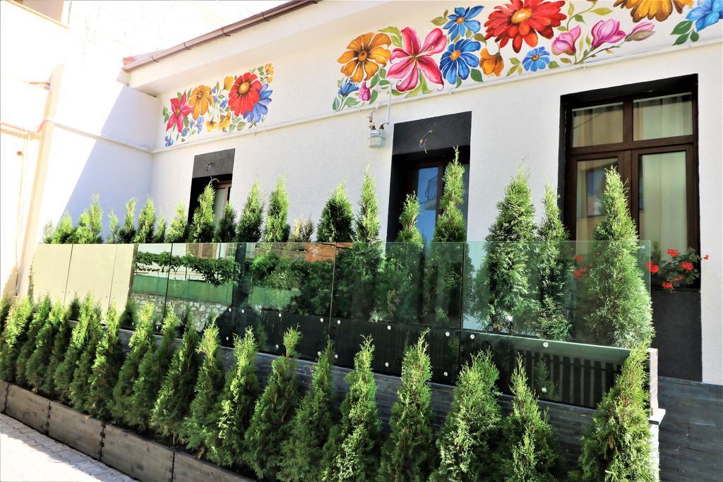 Flowers House ซีบิว ภายนอก รูปภาพ
