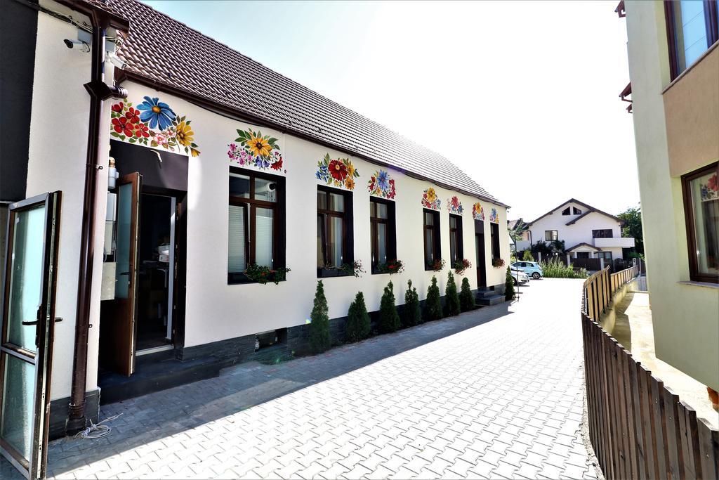 Flowers House ซีบิว ภายนอก รูปภาพ