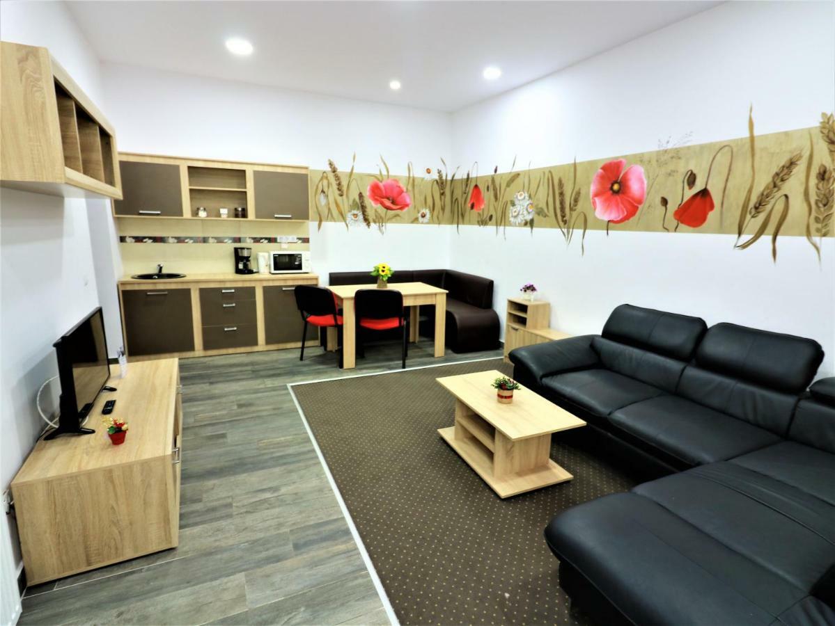 Flowers House ซีบิว ภายนอก รูปภาพ